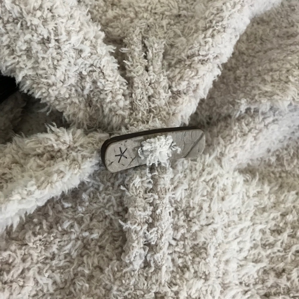 LAST ONE! Barefoot Dreams Hooded Shawl - Picture 7 of 7